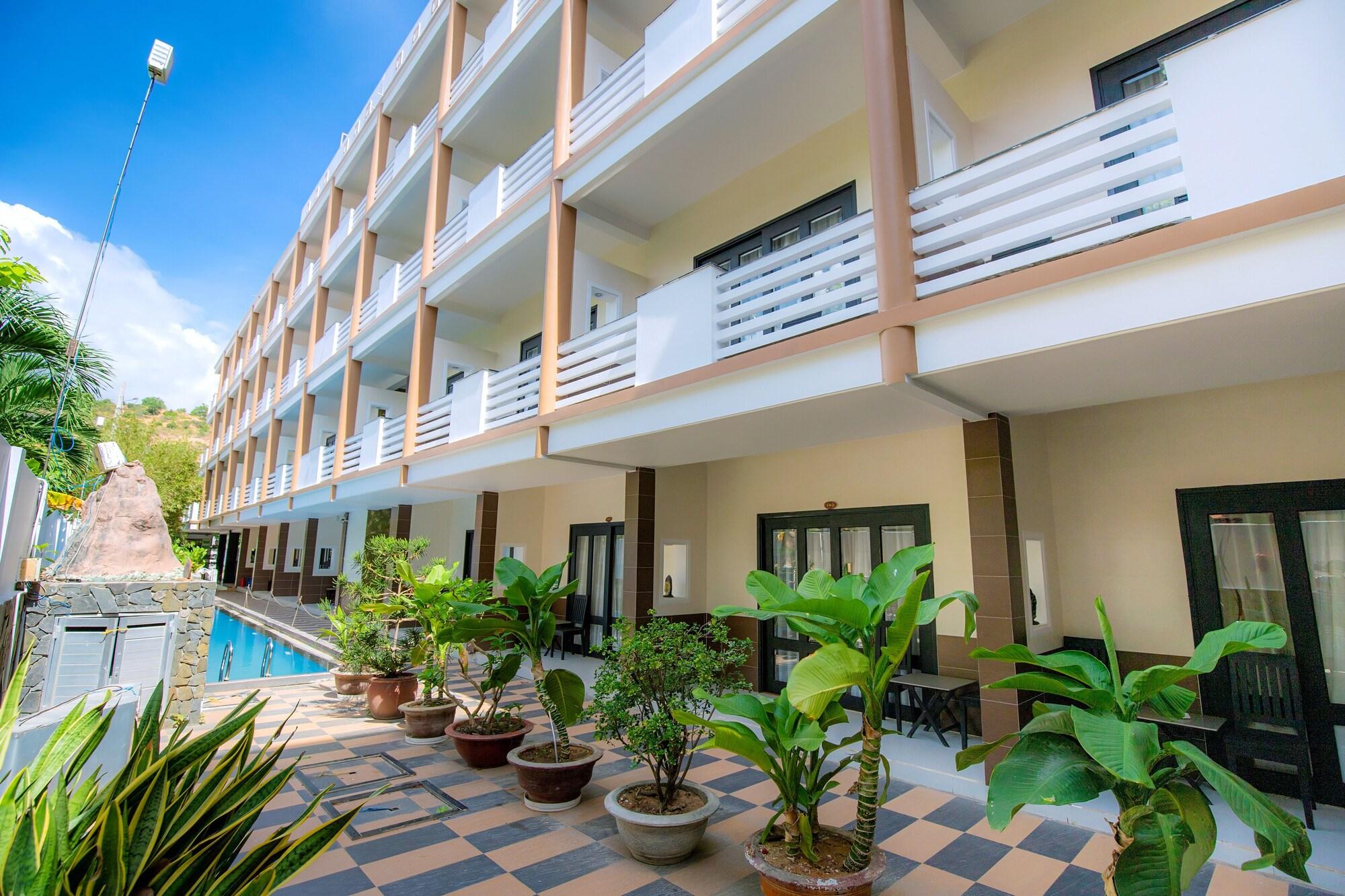 Sun & Sands Beach Hotel Mui Ne Exterior photo